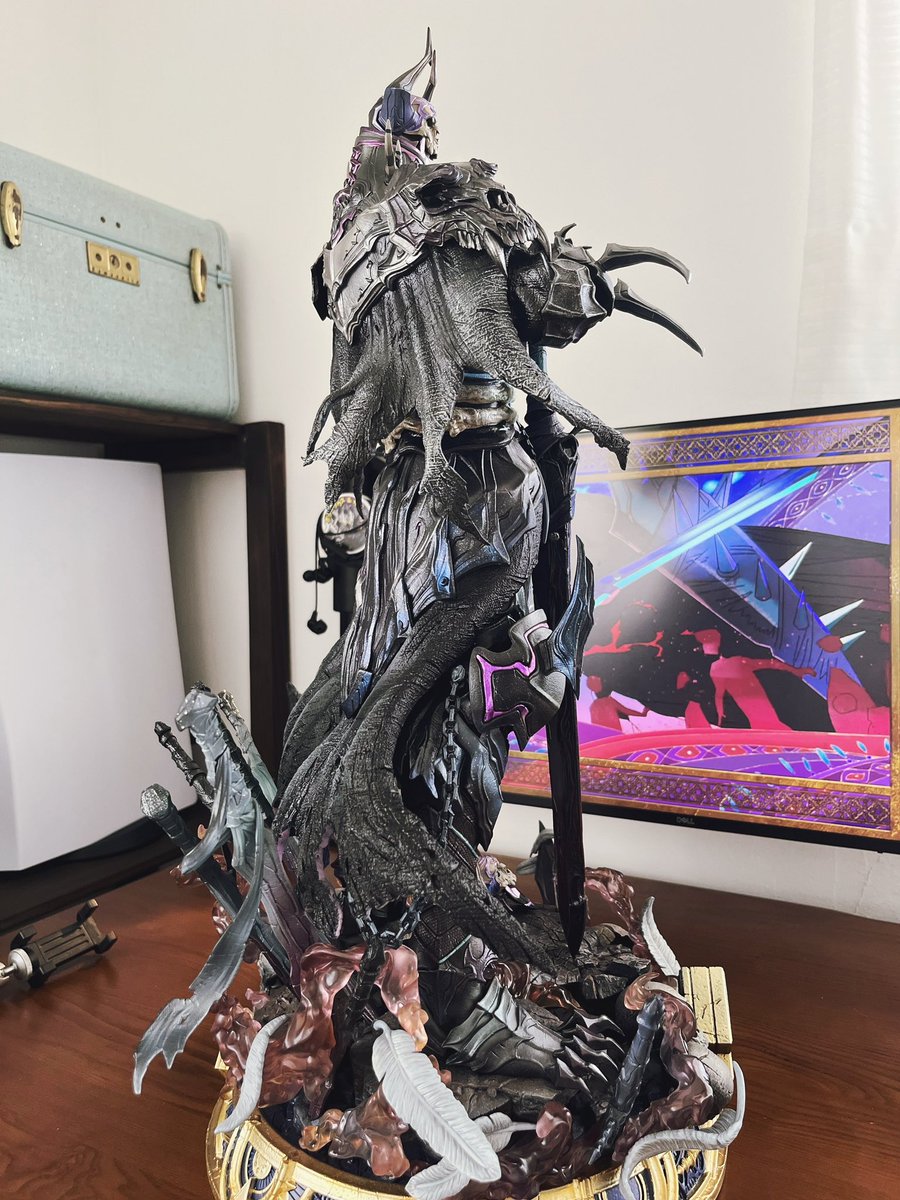 キングハサン(Fate) 「どこをどう撮っても絵になる゜+。(。・艸・。)゜+。個人的には手のあたりの造形と」|華子のイラスト