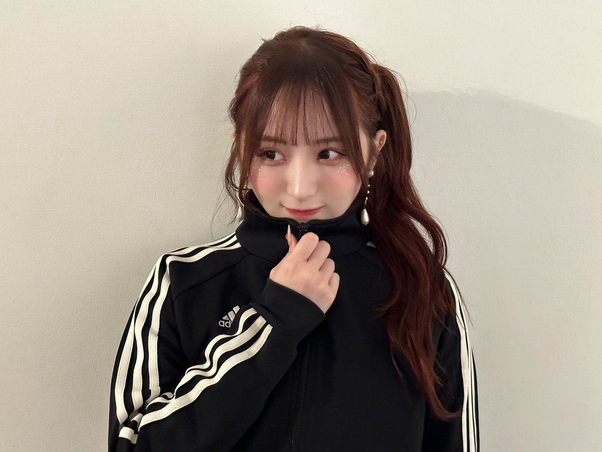 CANDYTUNE 小川奈々子生誕パーカー 💚今日のなちこさん💚 生誕に向けてとある撮影。 めちゃくちゃいい感じ