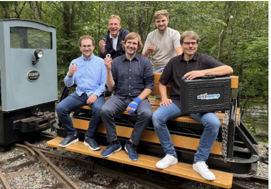 Das kommt heraus, wenn Gründerpersönlichkeiten, #Fraunhofer Technologie und die Rahmenbedingungen  zusammen passen: Glückwunsch an das #Spinoff Team von Altosens  und <a href="/FraunhoferLBF/">Fraunhofer LBF</a>   zur Nominierung für den Innovationspreis des Landes Niedersachsen: lnkd.in/eVqG4Xsa