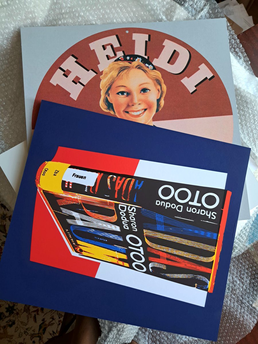 Martina Wernli (@martina_wernli) on Twitter photo Was haben ein Schinken-Weichkäse namens Heidi und eine Bib-Ausgabe von <a href="/SharonDoduaOtoo/">Ms. Otoo is not here anymore.</a> s "Adas Raum" (nicht) miteinander zu tun? Die Ausstellung "Von Listen und Lücken" wird es zeigen. Vernissage: 14.9.23, Schopenhauer Studio <a href="/ub_ffm/">Universitätsbibliothek J.C. Senckenberg</a>. @breiterkanon, kuratiert m. Esther Köhring Was haben ein Schinken-Weichkäse namens Heidi und eine Bib-Ausgabe von <a href="/SharonDoduaOtoo/">Ms. Otoo is not here anymore.</a> s "Adas Raum" (nicht) miteinander zu tun? Die Ausstellung "Von Listen und Lücken" wird es zeigen. Vernissage: 14.9.23, Schopenhauer Studio <a href="/ub_ffm/">Universitätsbibliothek J.C. Senckenberg</a>. @breiterkanon, kuratiert m. Esther Köhring
