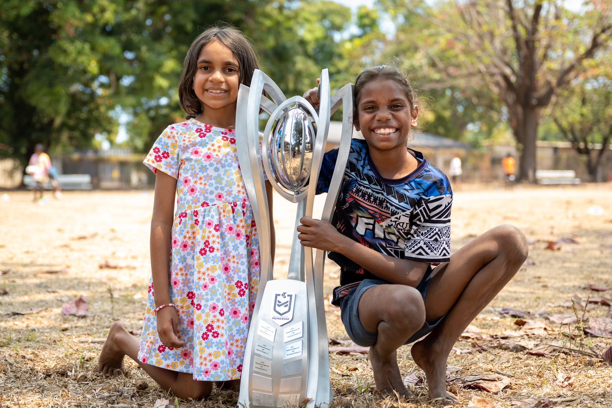 The NRL Telstra Footy Country Tour began in Aurukun on Wednesday, with QLD NRL Legend Matt Bowen providing kids at Aurukun State School with a day to remember 🏉