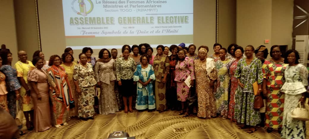 lawson_kayi's tweet photo. Ce mercredi 6 septembre 2023, s'est tenue l'Assemblée Générale Elective du Réseau des Femmes Africaines Ministres et Parlementaires (#REFAMP) Section Togo, Madame #AMEDJOGBE_KUEVI_Olivia, a été élue Présidente.
Félicitations à elle et à toutes les membres du nouveau bureau.
#RKL https://t.co/0ugnukl2Cf
