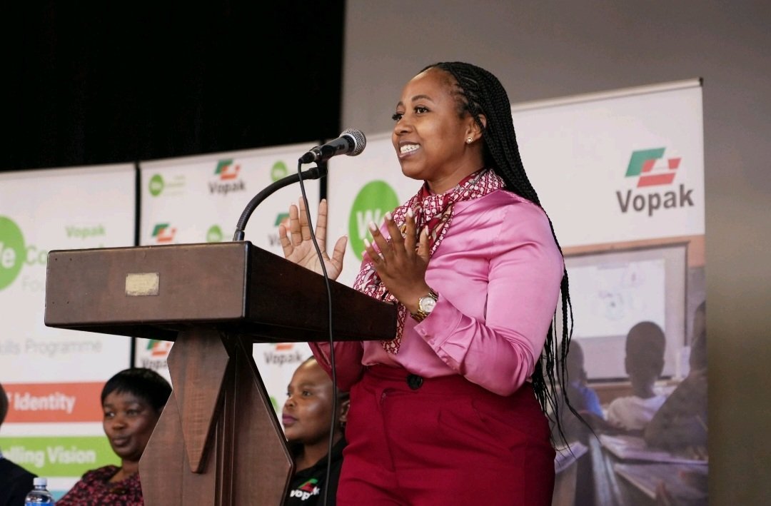 EntrepreArena's tweet photo. Meet Doctor Thandi Princess MaThabethe Ngxongo.

☆ CEO and MD of Thandekile Projects.
☆ Owner of BP Moore Road Service.
☆ Founder and President of UThandekile Foundation.
☆ A qualified Chemical Engineer.
☆ A global keynote speaker. 
☆ A globally recognized business leader. https://t.co/yb0sKO3HiS