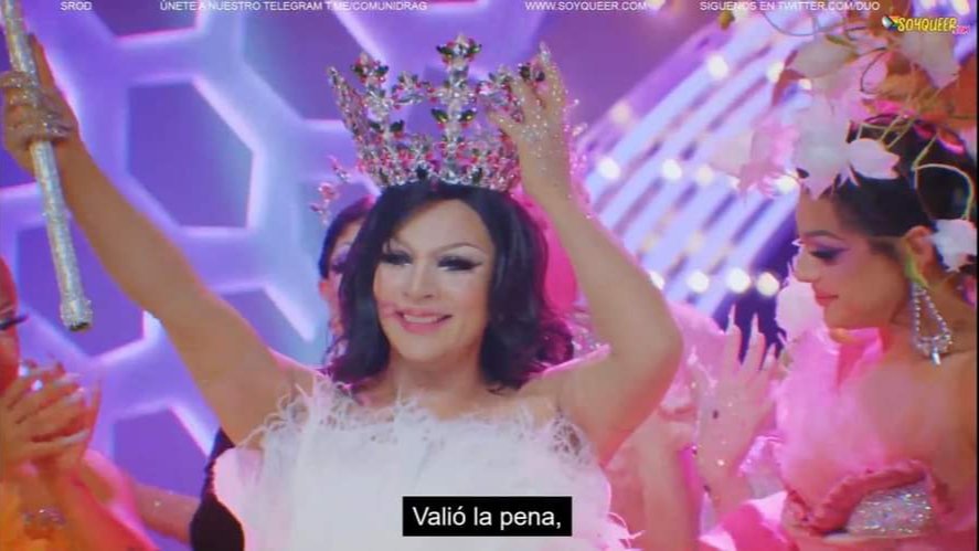 radiobichotas's tweet photo. La ganadora de la primera temporada de #DragRaceMéxico 🏁🇲🇽 es CRISTIAN PERALTA de Guadalajara Jalisco. 👑

¡Muchísimas Felicidades! 💜 https://t.co/IUsUlexNGT