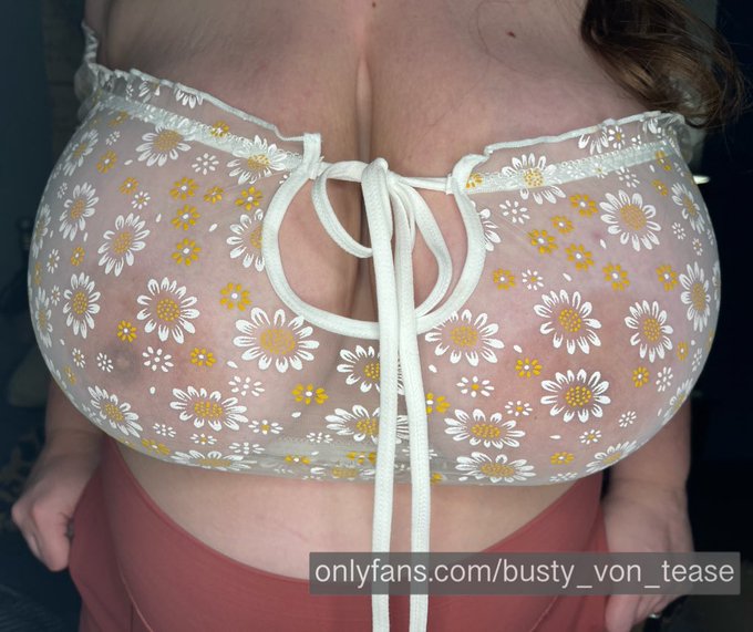 Heading to the grocery store, anyone want anything? https://t.co/JRY4MaabEW<a href="/tag/saturdayvibes"class="tags"><span>#saturdayvibes</span></a>