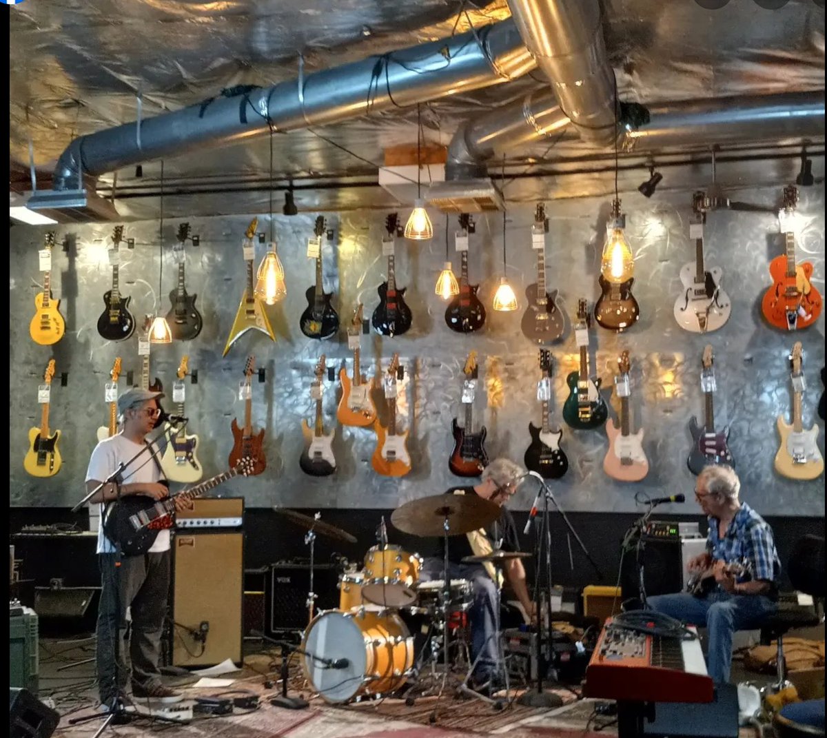 hiyorihm's tweet photo. tonight in Bakersfield! @mabnotes #mssv #mainsteamstopvalve https://t.co/kuAQG8PLNC