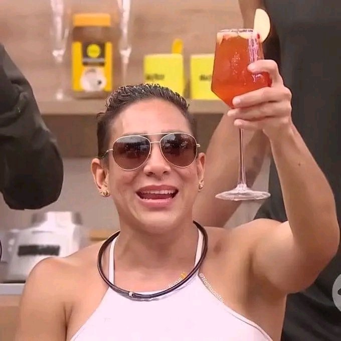 milaparceros's tweet image. HOY SE CELEBRA PARCEEEE. TENEMOS POR FIN A SANTI Y ROMINA JUNTOS. 

#RominaPoderosa