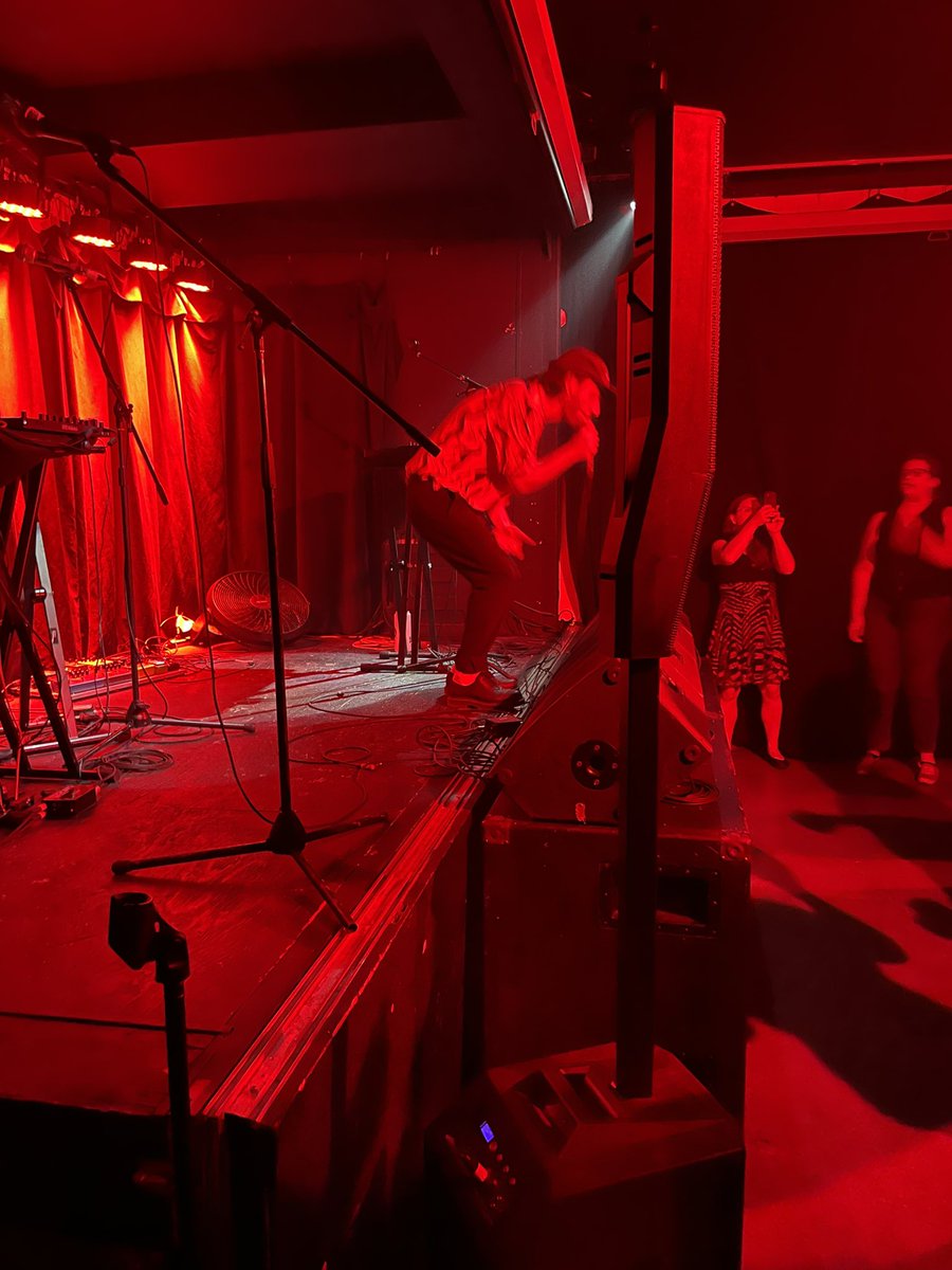 Merci @SquerlNoir pour le super spectacle! 😍

<a href="/lesmatinsdici/">Les matins d'ici</a> <a href="/iciottgat/">ICI Ottawa Gatineau</a> <a href="/YvesBergeras/">Yves.Bergeras</a> #onfr #ottawagatineau #ottawa