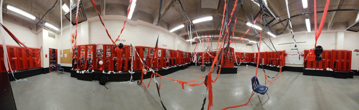 Homecoming week decoration was in full effect tonight!!! Great job Parents!!! #GoMustangs