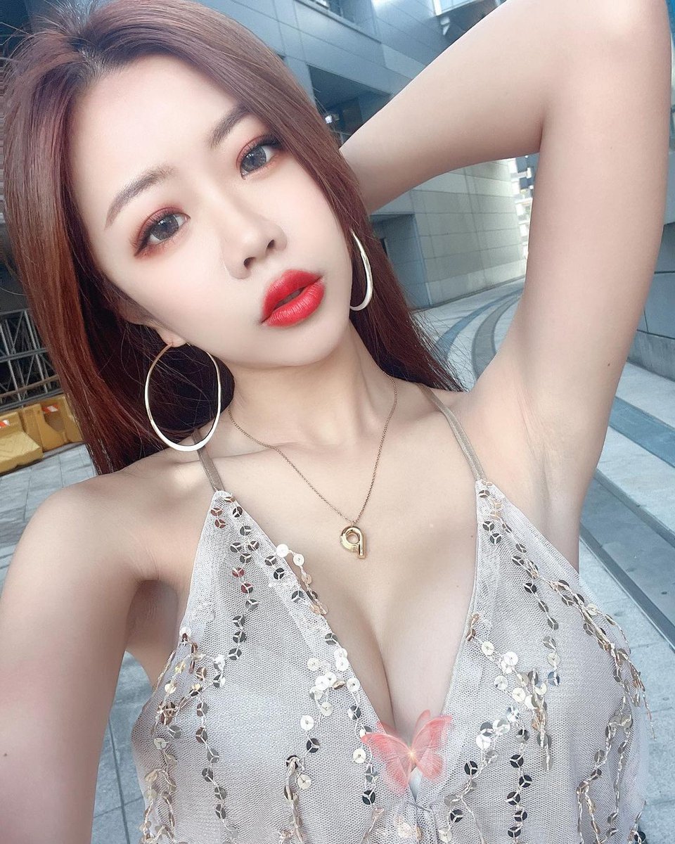 EdieRaguel's tweet photo. 不知道我叫什麼沒關係 叫我寶貝就好📷別問我有多騷，床上見真招 #宜蘭按摩舒雅個人工作室 #一對一服務保證本人 #宜蘭約砲 #宜蘭定點 #宜蘭約會 #宜蘭單女 #宜蘭人妻 #宜���按摩 #宜蘭SPA #宜蘭騷女 #宜蘭全套 #宜蘭舒壓 #推轉愛心10個1個粉絲約炮 預約加賴mimi8836 https://t.co/Np5TWPAvod