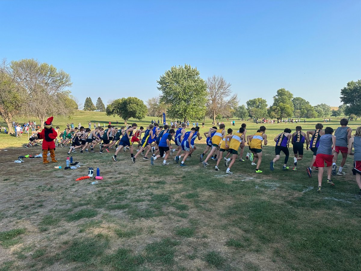 I'm ready for some <a href="/TreynorFootball/">Treynor Football</a>, especially after a very successful Cross Country Meet!!
#rollcards