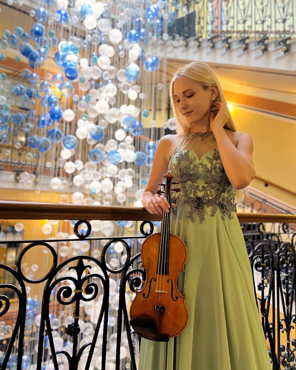 @okc_phil welcomes Ukrainian violinist Anastasiya Petryshak to @okcciviccenter Saturday, 8 pm as we begin our 35th Season! Anastasiya will perform Tchaikovsky’s violin concerto as part of our “Opening Night.” Info/Tix: okcphil.org #okcphil35