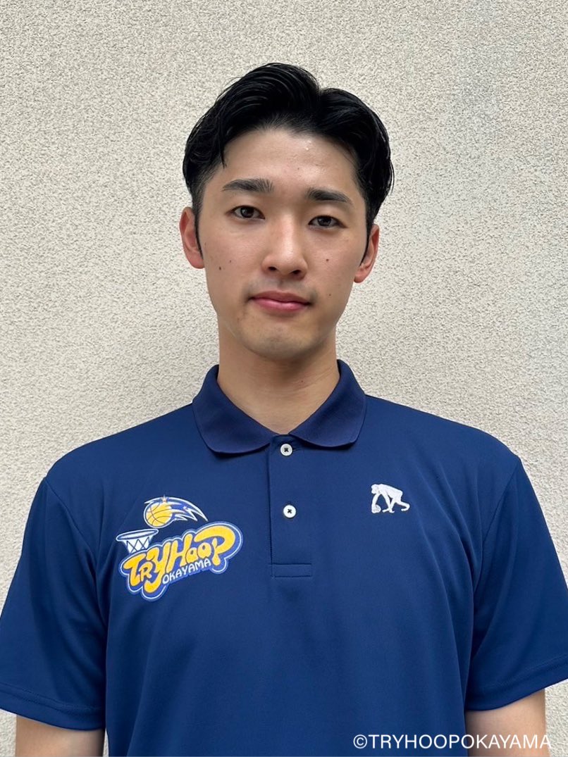 tryhoop_okayama's tweet photo. ✨🏀契約締結🦖✨
このたび、#トライフープ岡山 では #大中壮一朗 アスレティックトレーナーと2023-24シーズンの契約合意に達しましたので、お知らせいたします📢

🔗チームスタッフ詳細はこちら
https://t.co/WHDZipgEvK

#岡山 #バスケットボール https://t.co/bLFgvXF3wS