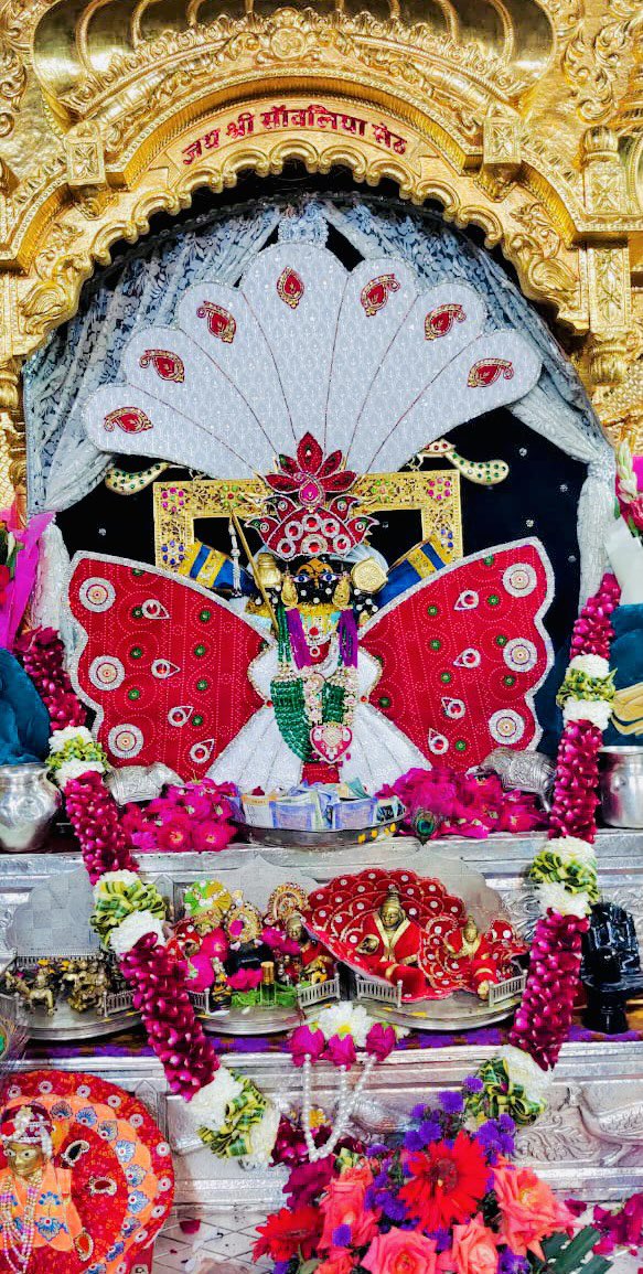 श्री कृष्ण जन्माष्टमी पर्व के अवसर पर आप सभी को हार्दिक बधाई एवं शुभकामनाएं। 

◾भगवान श्री कृष्ण की कृपा आप सभी पर सदैव बनी रहे।

#जय_श्री_कृष्ण 🙏
#Janmashtami2023
