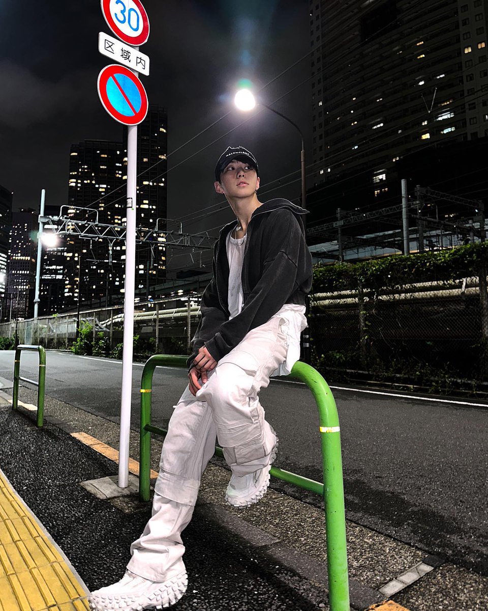 hoshzone's tweet photo. 230907 ho5hi_kwon ig post https://t.co/DehcZ09QZL