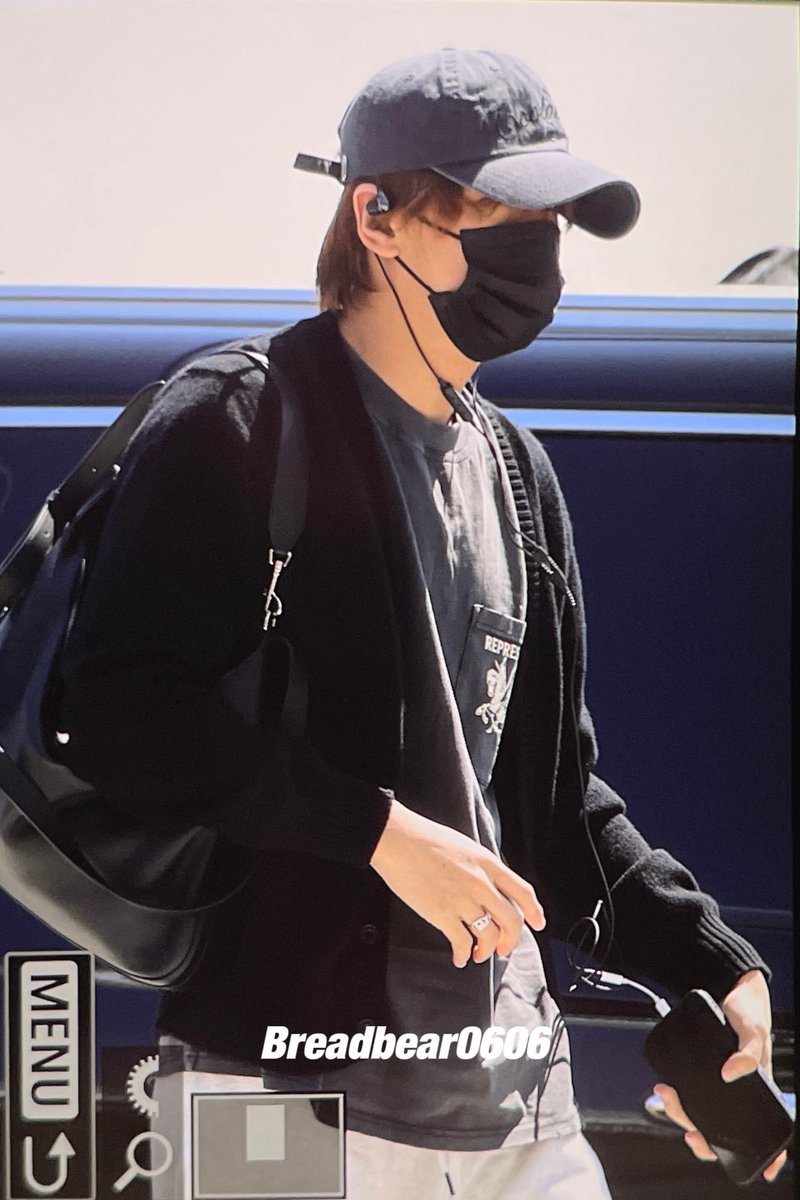 Breadbear0606's tweet photo. 230907 ICN

#HAECHAN #해찬 https://t.co/EwEmVbfLfL