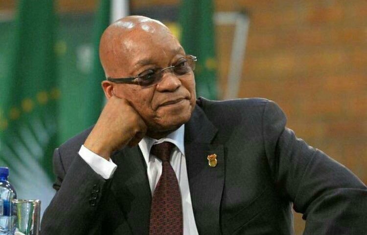 Man’s NOT Barry Roux tweet media