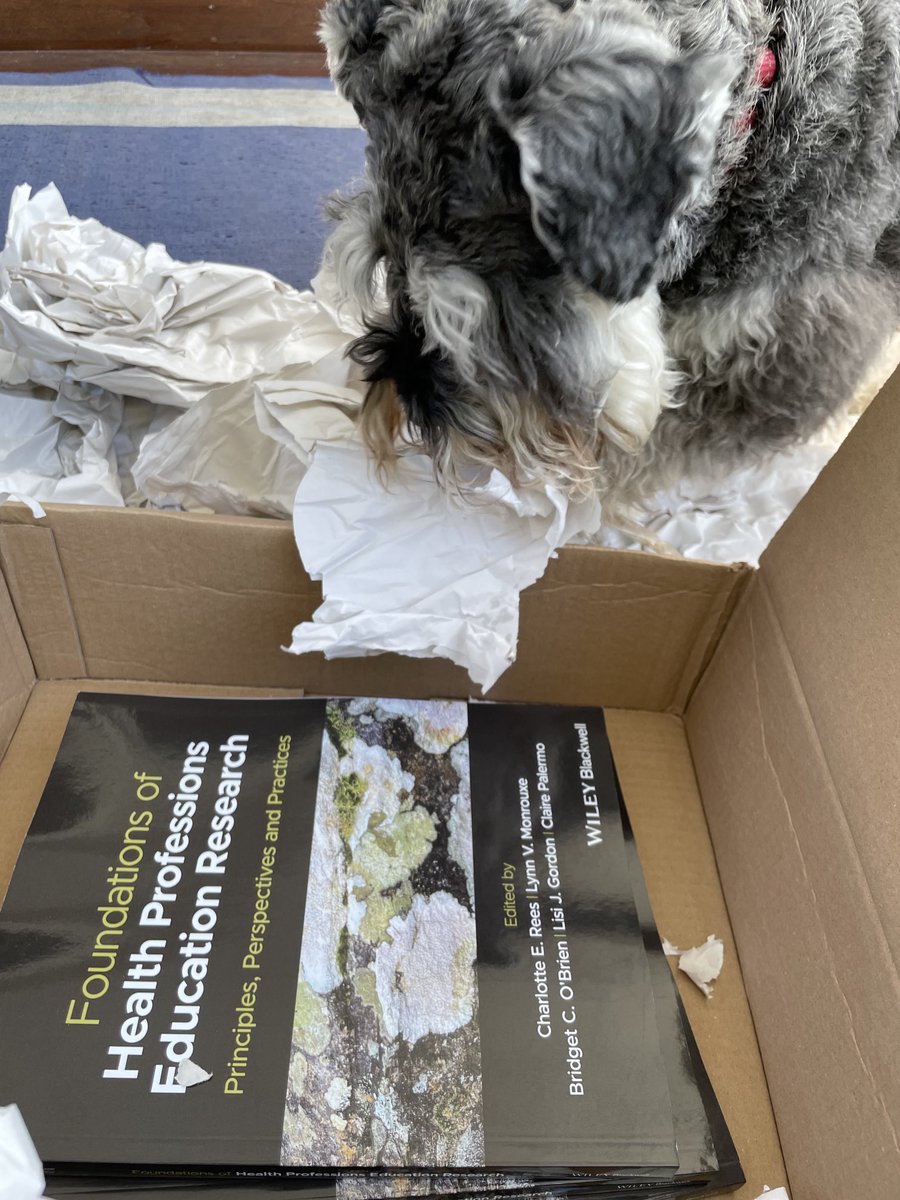 Unsure who is more excited by the box: me or dog (he 💙 shredding boxes & paper). Big 🙏 to my family for support through this 2+ year project + 🙏 again to ‘team foundations’ - we got there! ⁦@ClairePalermo⁩ @LynnMonrouxe⁩ ⁦@lisigordon⁩ ⁦@bobrien_15⁩ 🎉👍🍾