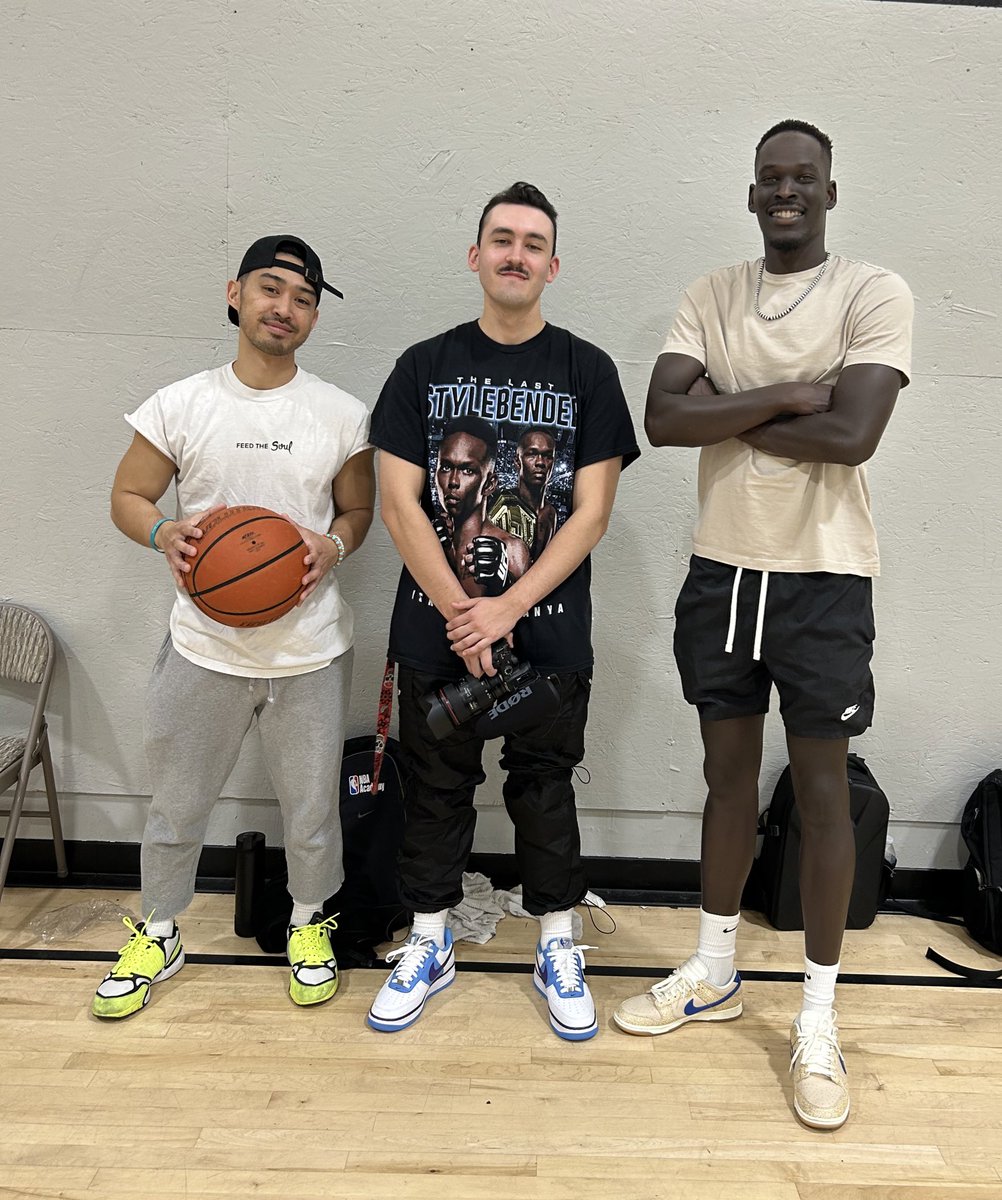 CoachCho's tweet image. First night of tryouts… had a few old friends rolling thru just to observe. Made my night! 

#Family #FeedTheSoul #TheFoundation