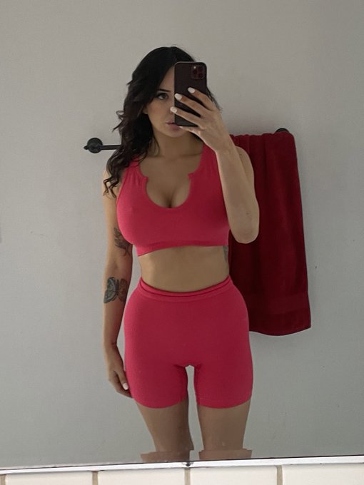 shot a yoga birthday scene with two cocks today! stay tuned xoxo https://t.co/DG7lIuVF25<a href="/tag/mvsales"class="tags"><span>#mvsales</span></a>