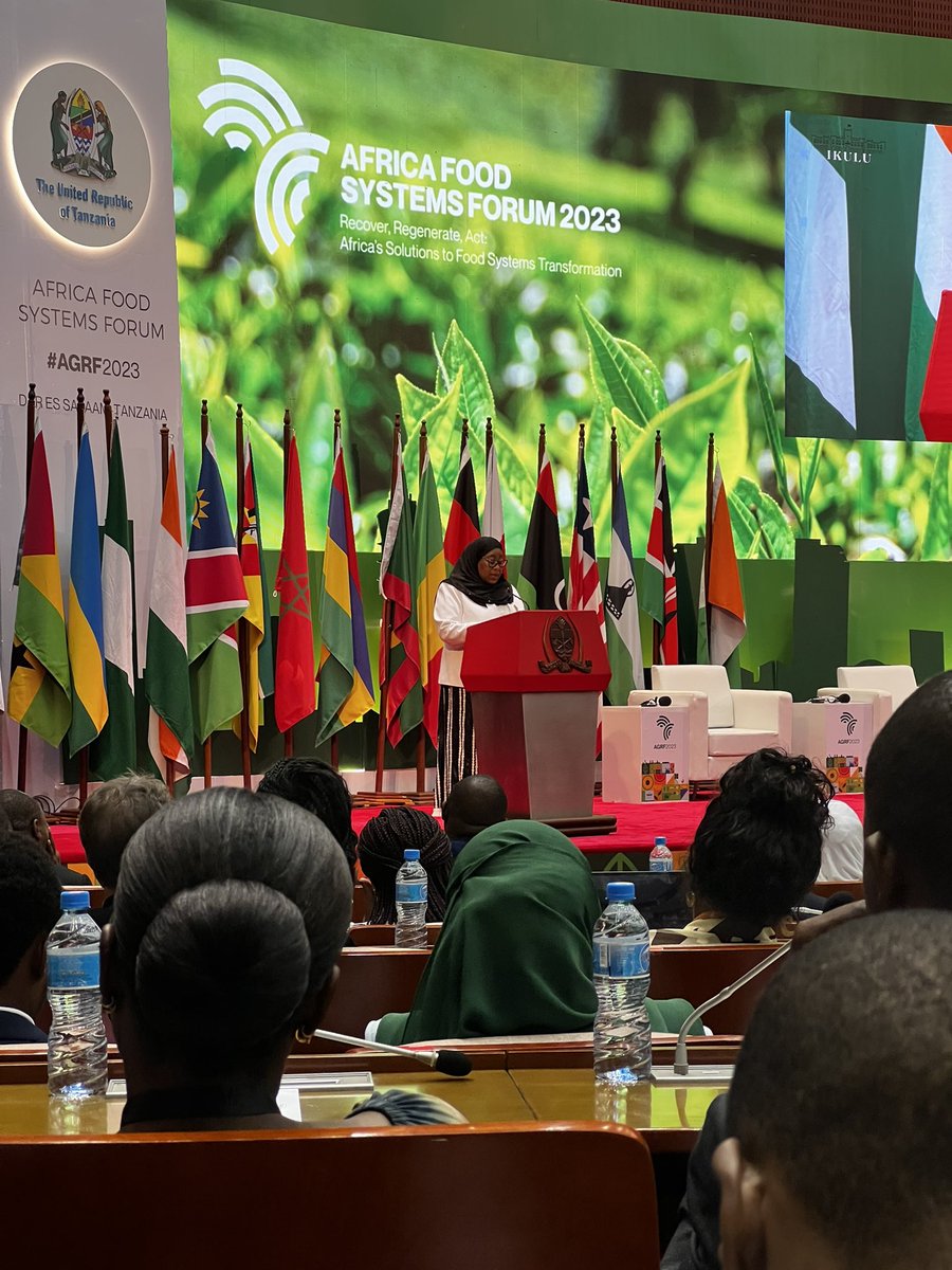 H.E. Samia Suluhu Hassan President of the United Republic of Tanzania on stage explaining government youth lead initiative BBT-YIA's  at the Africa Food Systems Forum (AGRF) 2023
#AGRFinDar #AGRAImpact #AGRF2023 #FoodSystems #KilimoTanzania #PitchAgrihack #GenerationAfrica
