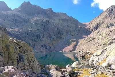 urjc's tweet photo. La biodiversidad y ecología de los lagos de origen glacial, a estudio.
ℹ Más información: https://t.co/D1qEmva6qJ https://t.co/oWzvLrSX46