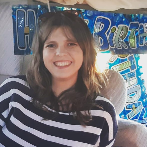 873Meredith's tweet photo. Since #covid we have between 7,000 and 8,000 terminally ill on UK #transplant lists. If we can't increase the number of people willing to #donate, many of those will die. It could be you or a loved one. It is my daughter Sarah. #liver #kidney #heart #dialysis  #CKD @share_wishes https://t.co/MS5EseNl0d