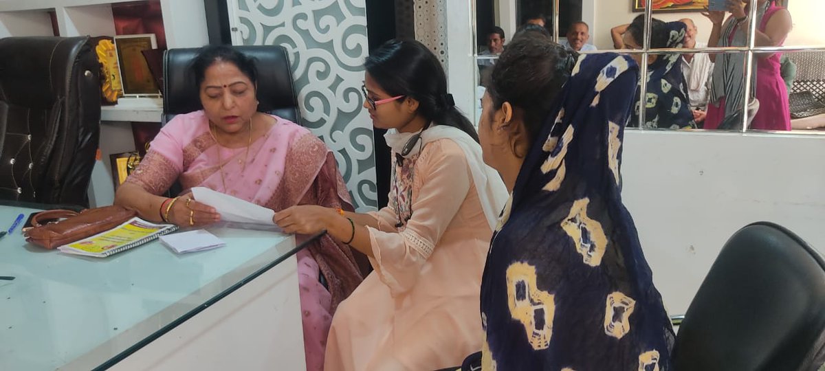 NamdevRagh77939's tweet photo. मामाजी हमारे वर्षों के परिश्रम और संघर्ष की कद्र कीजिए,
सितंबर में नियुक्ति दीजिए
#Mppatwari_matkifodo_mamaji_chuppitodo
#Mppatwari_matkifodo_mamaji_chuppitodo
@ChouhanShivraj
@AmitShah
@RahulGandhi
@DainikBhaskar
@TheLallantop
@MPTakOfficial
@lalitayadavbjp https://t.co/kL8H0E6Unb
