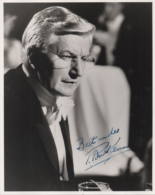 lorraineelizab6's tweet photo. T. P. McKenna (7 Sept 1929 #Mullagh #Cavan-13 Feb 2011).🎭📻📽️📺actor. Worked for @UlsterBank 5 years! One obituary noted he'd played every part from grocer's assistant to voice of God! Extensive career! 🪦Teampall Cheallaigh, Cavan https://t.co/lmufFlFxbt https://t.co/zd9owMBrQ4 https://t.co/slbUQe0tH2