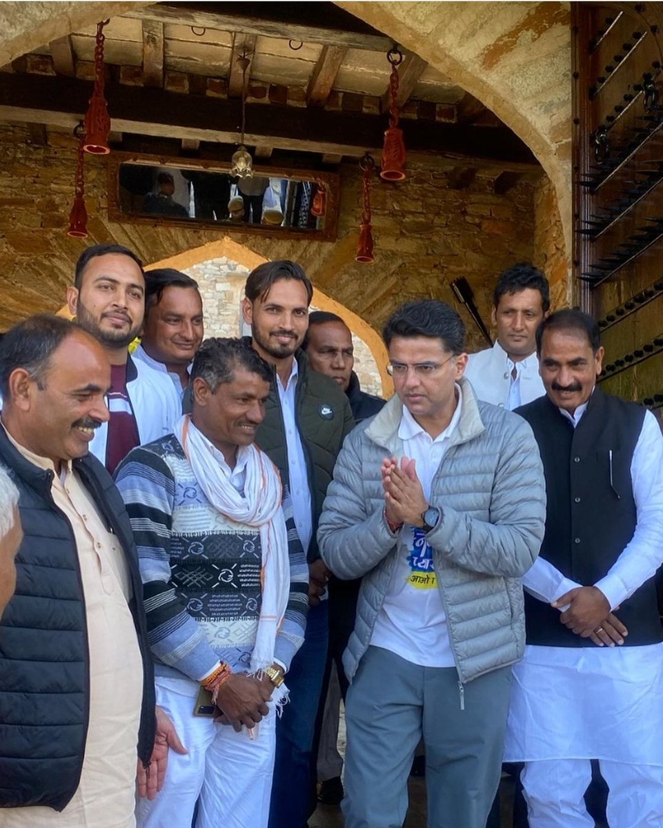 राजस्थान के पूर्व उपमुख्यमंत्री आदरणीय श्री सचिन पायलट जी को जन्मदिन की हार्दिक शुभकामनाएं। 
ईश्वर आपको उत्तम स्वस्थ, सुदीर्घ एवं यशस्वी जीवन प्रदान करें। <a href="/SachinPilot/">Sachin Pilot</a>
#HappyBirthdaySachinPilot