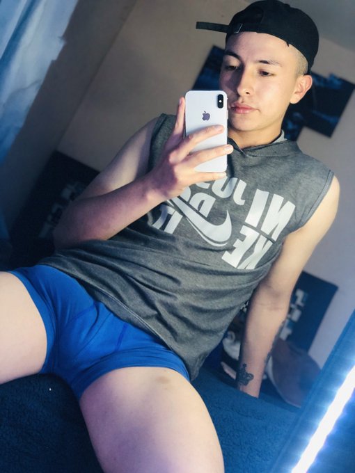 😈🥛🍆 https://t.co/UVVBew48mc