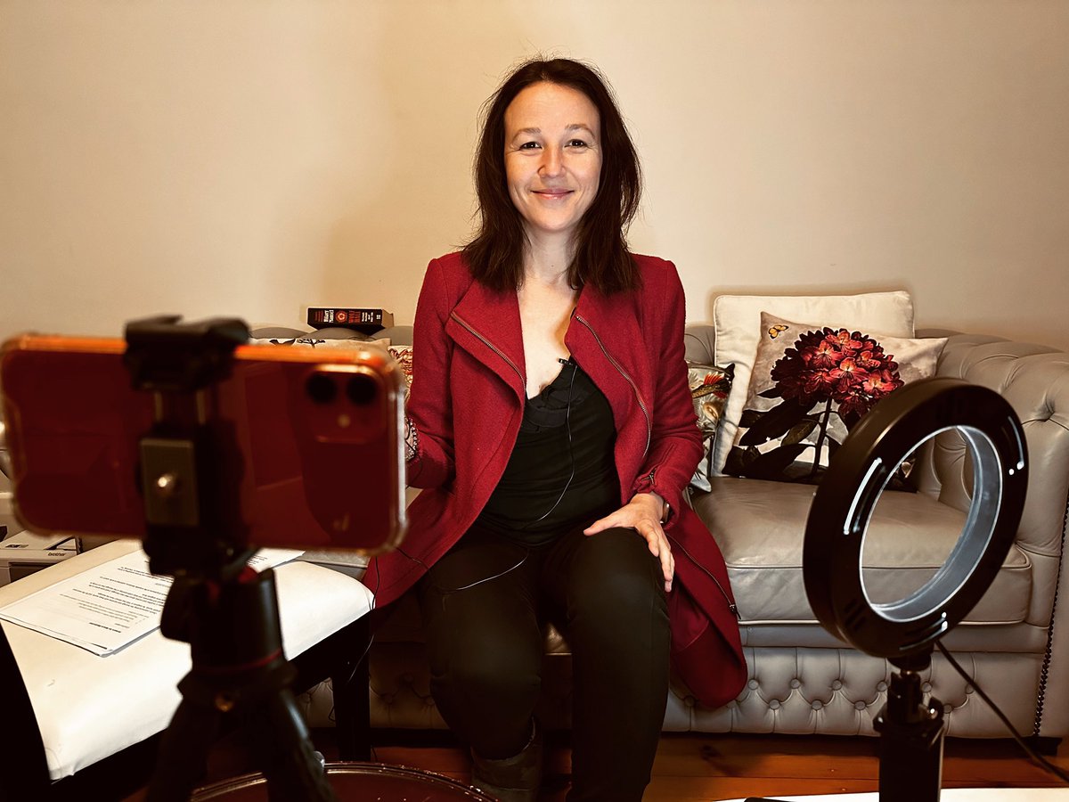 What am I doing sitting on a couch surrounded by gadgets sent to me by Nature publishing <a href="/NaturePortfolio/">Nature Portfolio</a>?

I was one of 12 people selected to be an interviewee for their new Masterclass on writing. I talk about how to make your scientific papers ooze readability and verve.