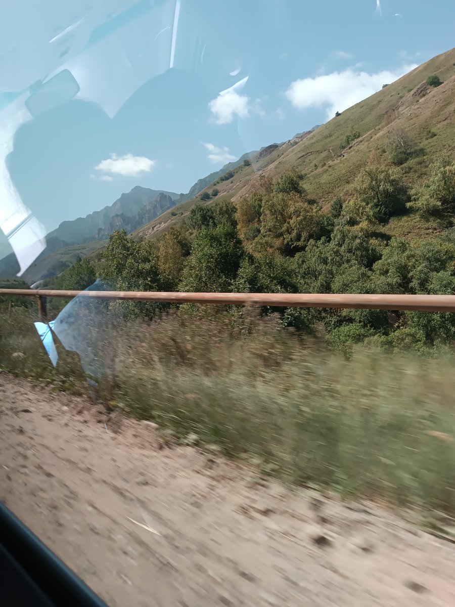 vlfomichev's tweet image. Едем на парадром Чегем