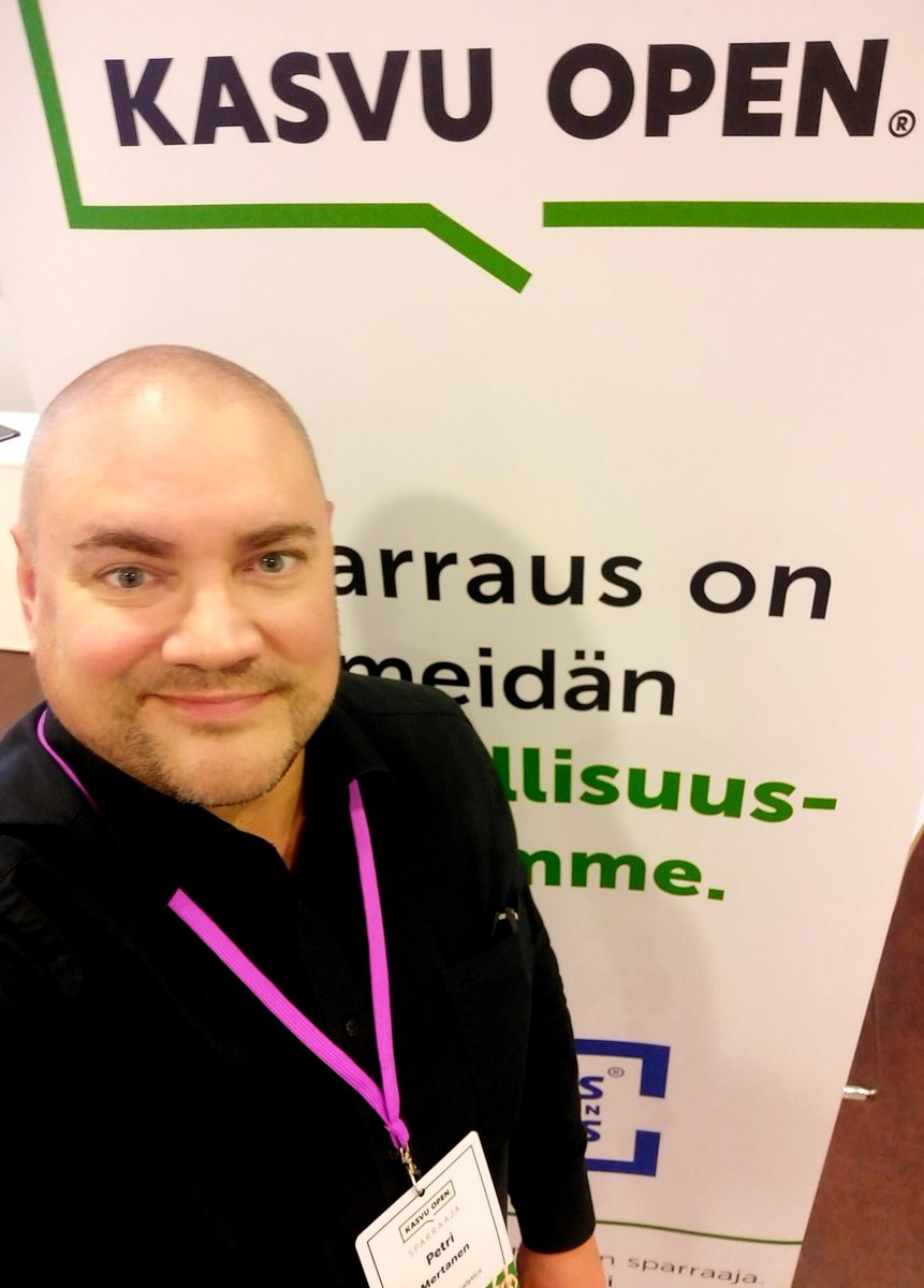 Eilen Helsingissä <a href="/kasvuopen/">Kasvu Open</a>'issa sparraamassa Kasvua datasta -ohjelman yrityksiä. Mielenkiintoisia keskusteluja muiden asiantuntijoiden, kollegoiden ja mukana olevien yrityksien kanssa. #kasvuopen #probono #data #analytiikka #markkinointi