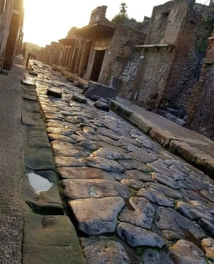 Pompéi de bon matin 😍😍😍