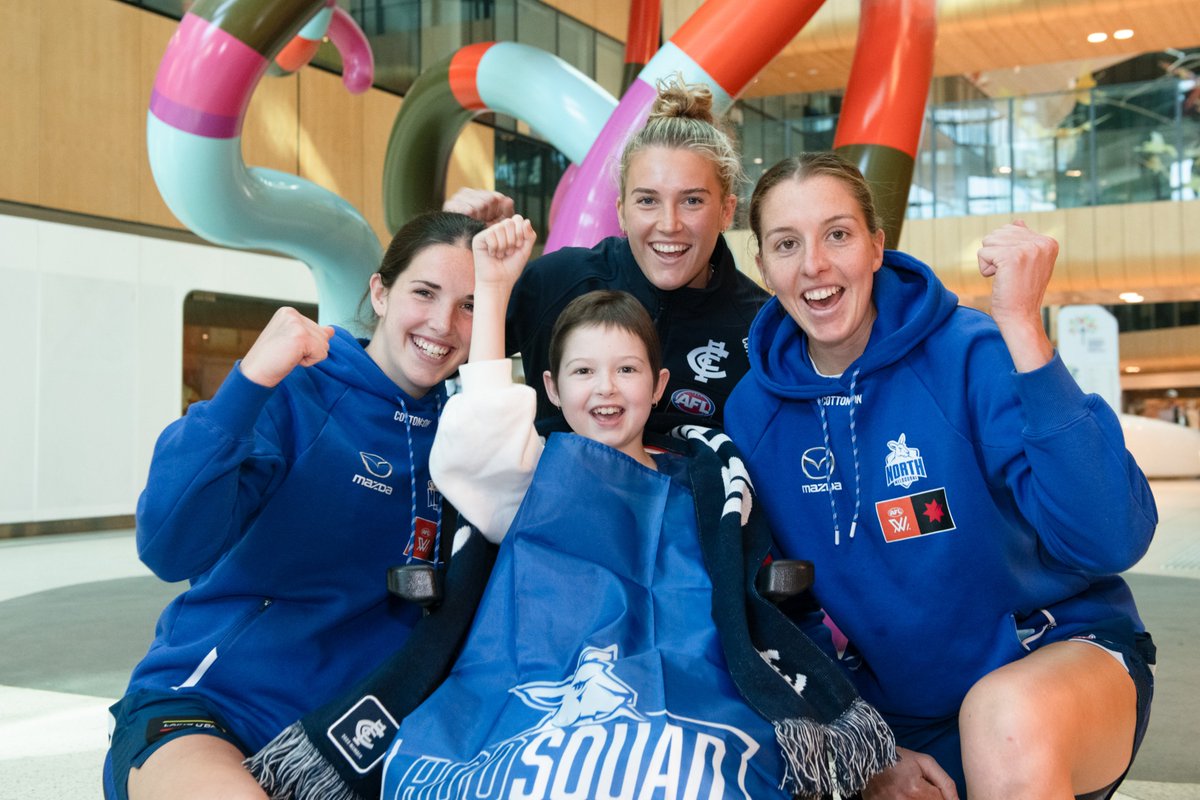 A big thank you to AFLW superstars Bella Eddey, Emma King and Abbie McKay alongside Carlton coach Mathew Buck for popping in today to visit patients and families at the RCH. Catch the Kangaroos and Blues face off in the inaugural AFLW @GoodFriAppeal SuperClash this Sunday!