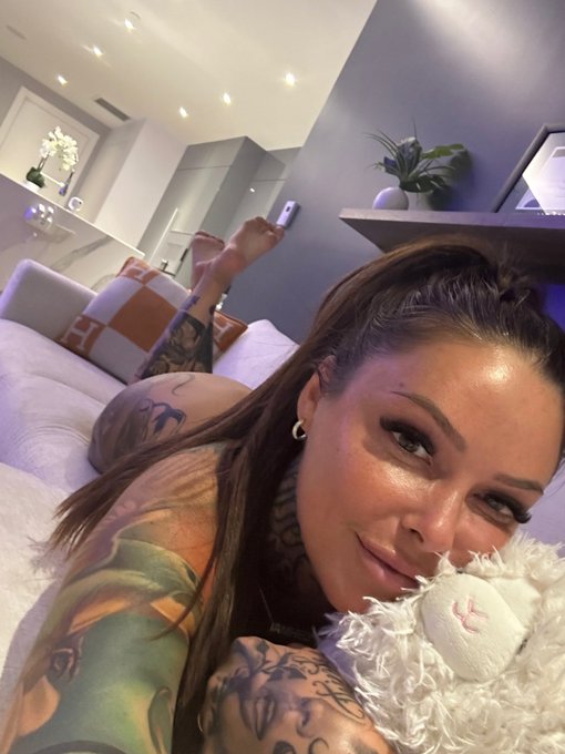 Hot girls sleep with stuffed animals 🧸💕 good night https://t.co/xrJug8g91i