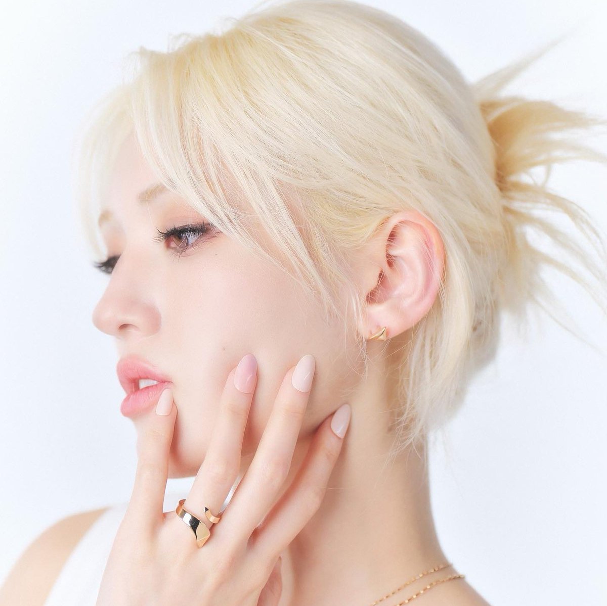 _sooomiii's tweet photo. #NewProfilePic https://t.co/Q5xqp6QFdh