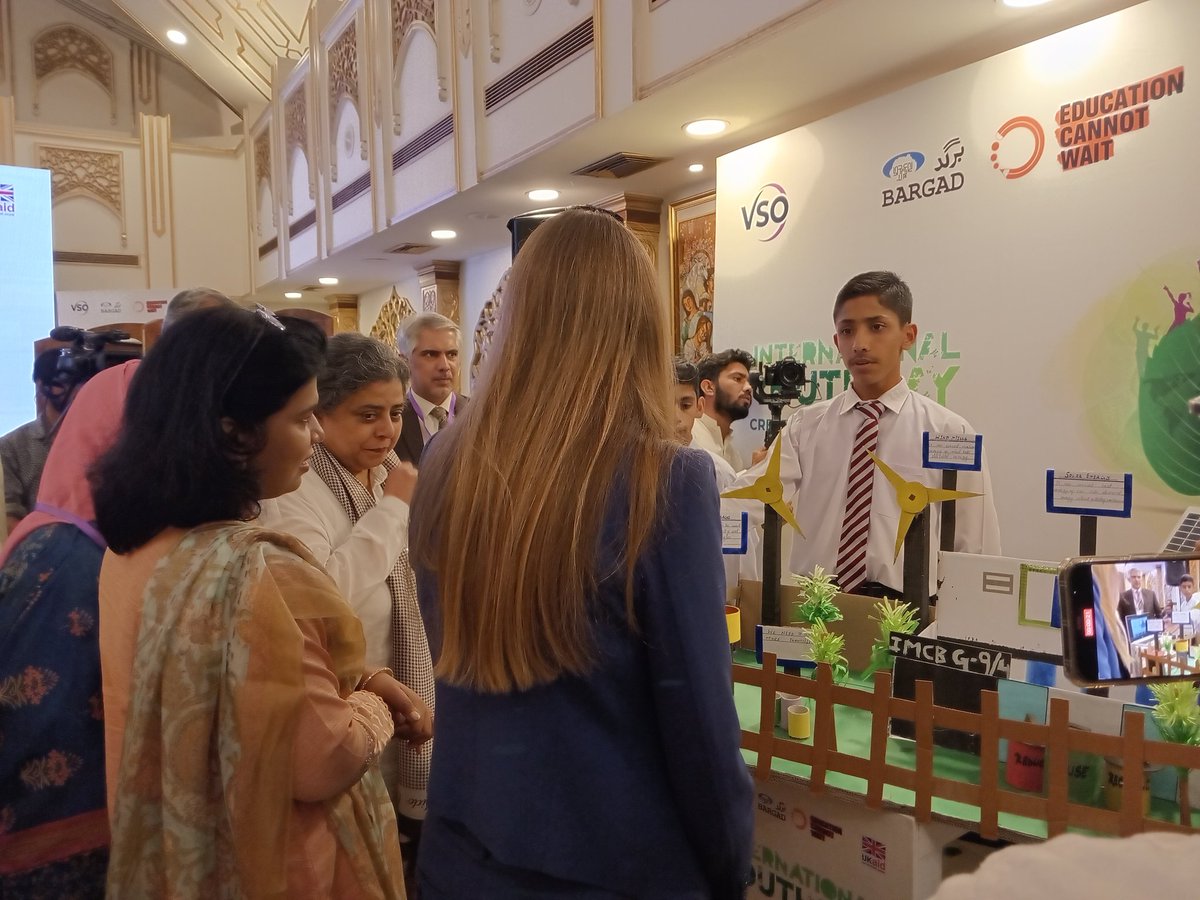 Youth Festival hosted by @EduMinistryPK, @ukinpakistan, @VSO_Int and @BARGADYouth! Honored to have Ms. Jane Marriott as our chief guest. She appreciated innovative ideas from students working on eco-friendly school projects. 🌿✨ #UKaid, #BARGAD #MOFEPT #fde  #EducationCannotWait
