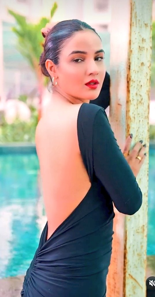 Nishi95388419's tweet photo. Ufff she is 🔥🤤🔥
@jasminbhasin 
#JasminBhasin #Jasminians https://t.co/p2ee04LGPM