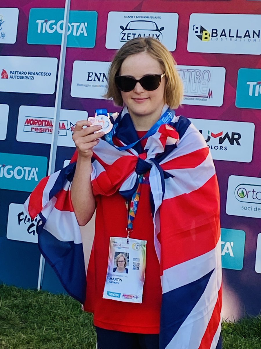DSSGB1's tweet photo. A multiple international relay medallist, Kathryn Martin swam brilliantly to win the European individual bronze medal🥉 T21 women’s 50m butterfly

Many congratulations Kathryn 

European #DownSyndromeSwimming Championships 2023 🇮🇹
#easportingchamps https://t.co/bM6tYzK5yc