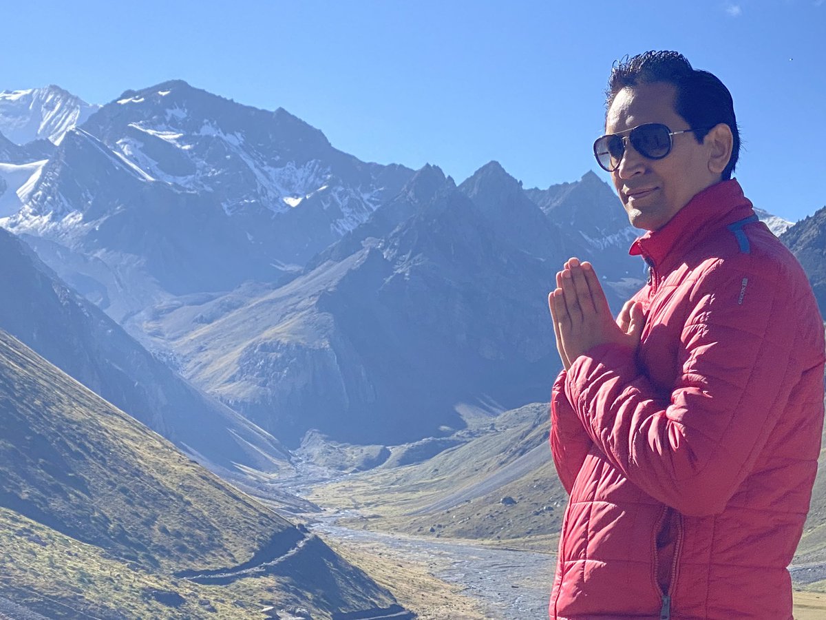 ओम पर्वत के दिव्य दर्शन !!