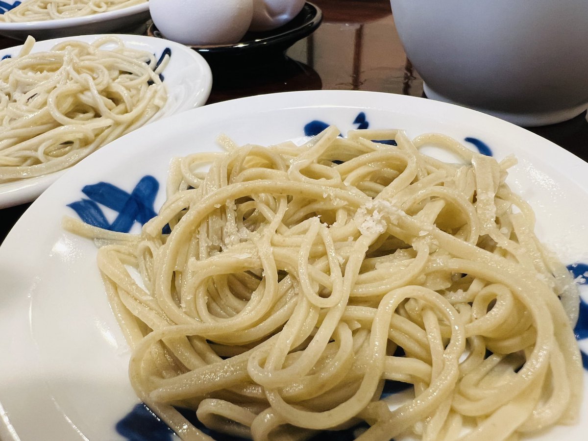 minatoya13's tweet photo. 午後は仕事で出石へ🏯
昼食は『そば庄』さんで出石名物“皿そば”を。
33枚でフィニッシュ🏁
#城崎 #城崎温泉 #みなとや #城崎温泉みなとや #豊岡市 #出石 #但馬の小京都 #そば処 #そば庄 #名店 #出石そば #皿そば #人気のお店 #33皿 #昼食 #toyooka #izushi #soba #izushisoba #sobasho #lunch https://t.co/RjFxnUzmld
