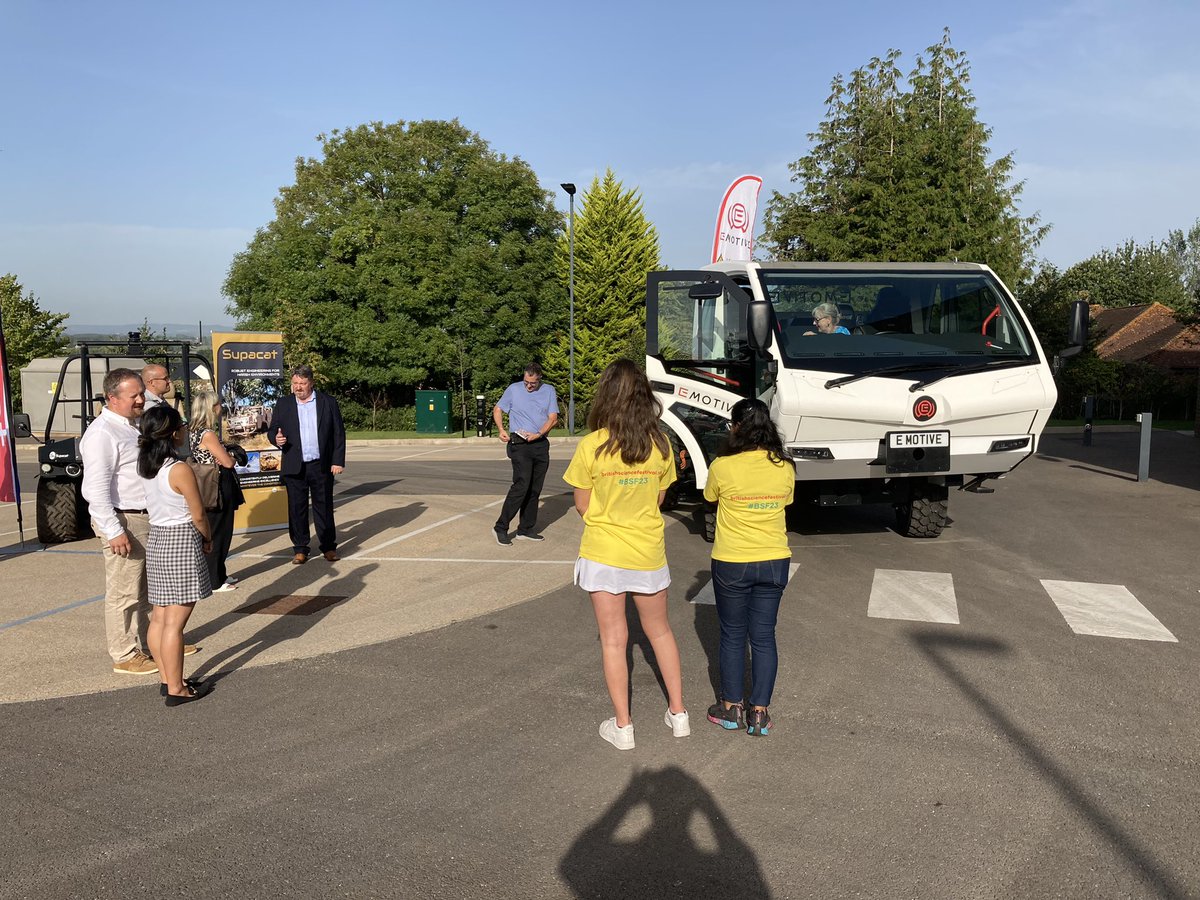ExeterSciencePk's tweet photo. We were very pleased to welcome leading national journalists to the park yesterday as part of #britishsciencefestival to meet our businesses and key partners. Including a visit to @CFCM_Exeter and  @v_simulators @BritishSciFest @BritSciAssoc https://t.co/Vg1oFaeTvx
