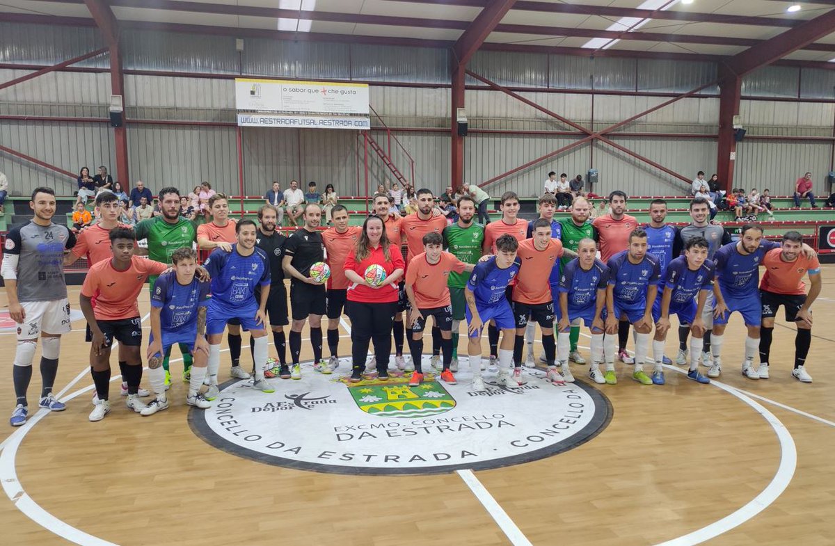 pabloprietofutsal.com/es/2023/09/07/…
@burelafs gana el trofeo ¨Coto Ferreiro¨ al vencer al @aestradafutsal 
#Futsal