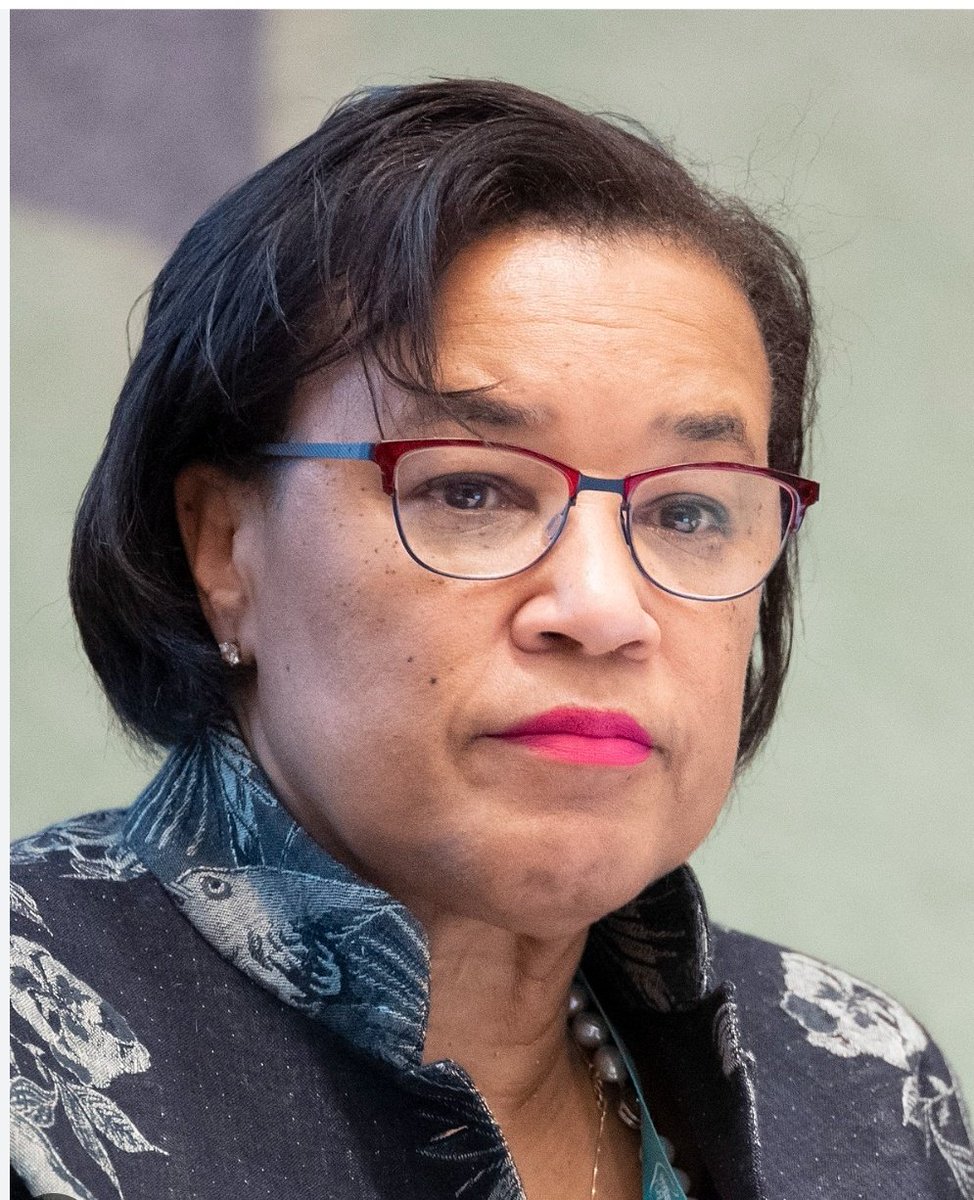 Chepchirch15's tweet image. Ready to go #Day4 Looking forward to today&apos;s session excited to meet Rtd.Hon Patricia Scotland 
Learning new skills and re-inventing self 💯
#pselfweek