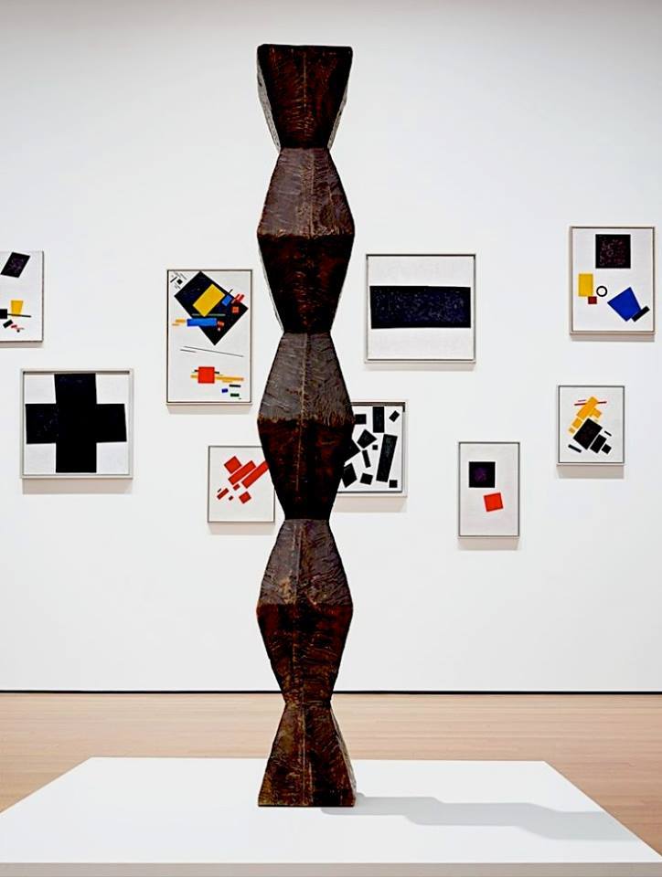 MAEGHTYoyo's tweet photo. Peintures "Suprematistes" par Kazimir Malevich, vers 1915, et "Colonne sans fin", 1918 de Constantin Brancusi.

#Maeght #Art #YoyoMaeght #SagaMaeght #Yoyo #atelier #BeauxArts #Brancusi #Malevich #Suprematisme #Abstraction #Sculpture #pompidou https://t.co/neTWs73EW0