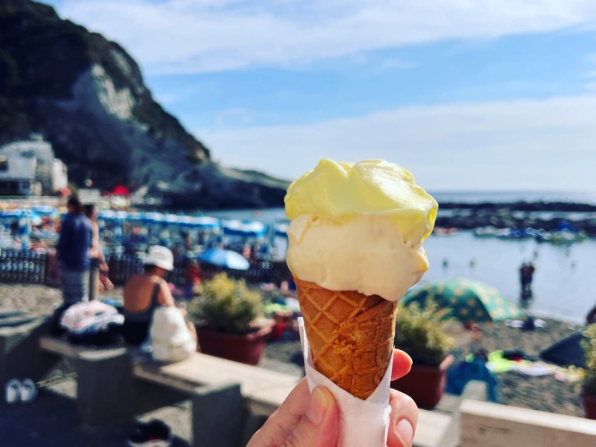 HeidiHornbacher's tweet photo. Cheers to writing in Italy with @PageCraftwrite This year’s writers arrive in a few days and I’m getting ready with as much gelato as possible
#screenwriting #screenwriters #writeinitaly https://t.co/MKsT4Olrc7