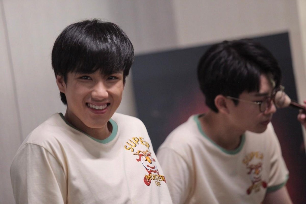 🎥 คิวปิดกล้องวันนี้ อย่าลืมส่งกำลังใจให้นักแสดงทุกคนกันน้า  รอกันอีกหน่อยเดี๋ยวจะได้ดูกันแล้ว! มีใครอยากถามอะไรนักแสดง ทิ้งไว้ใต้โพสต์นี้เลย! 🧑🏻‍🍳🍴

#CookingCrushSeries 
#GMMTV