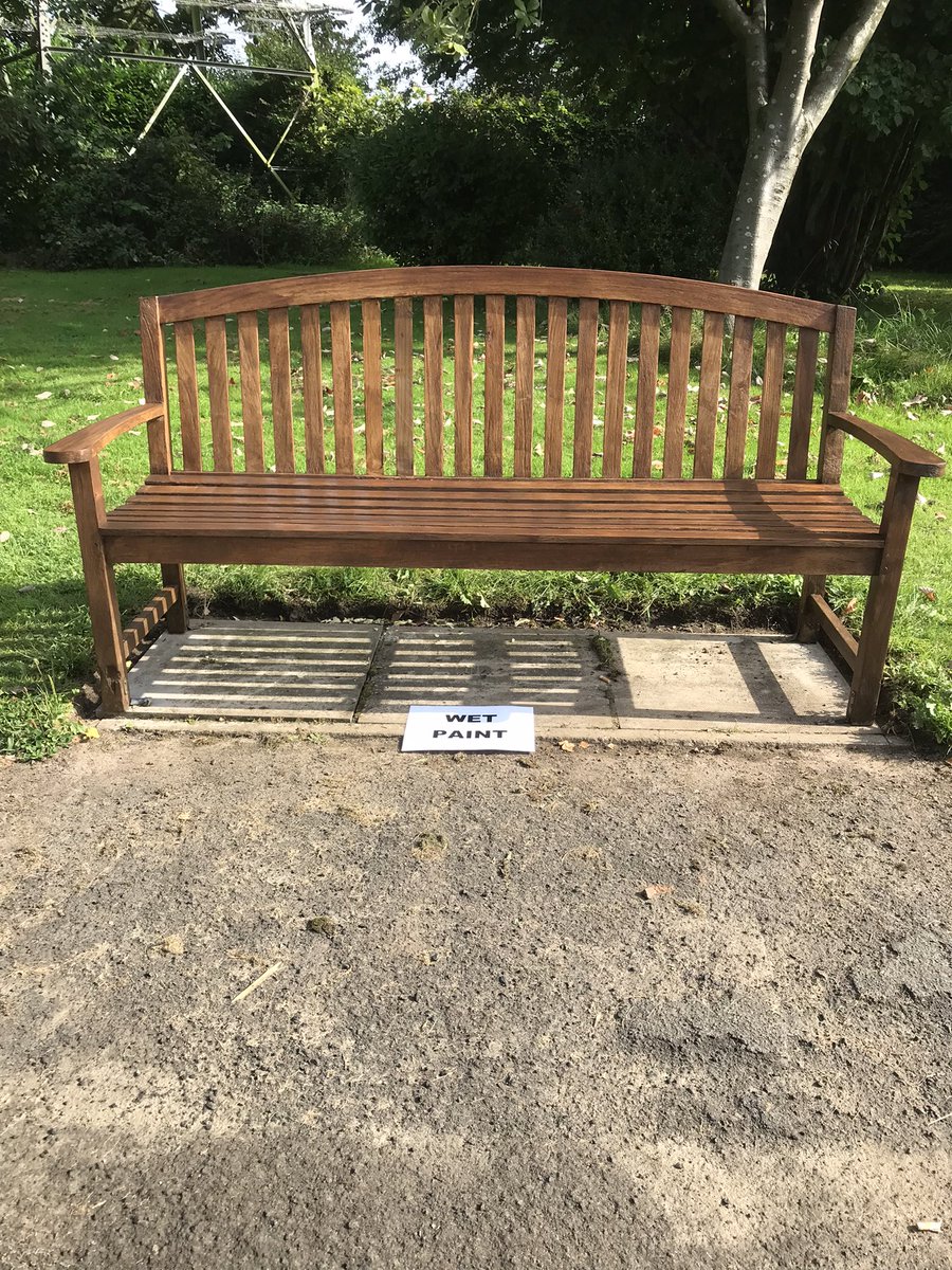 Bench makeover complete! 🤗
#knutsford
All they want is your bum…
